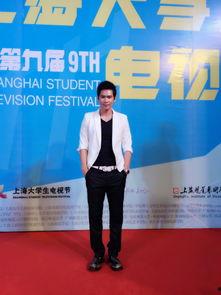 李炳渊 照片,镜头下的魅力与风采