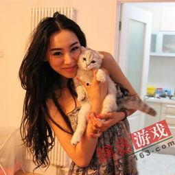 金美辛图片近期照片,优雅魅力，时光荏苒依旧动人